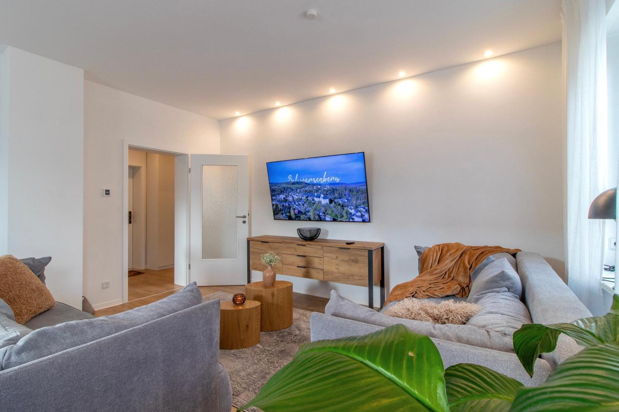 Stilvolles City-Apartment I Netflix I Wlan L Stellplatz I Zentral Schwarzenberg  Eksteriør bilde